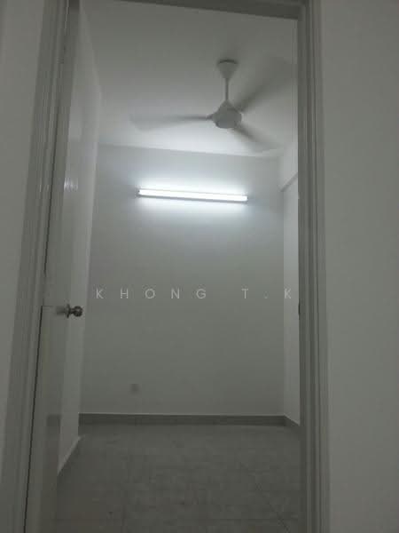 Apartment for Rent at Pangsapuri Randa - Khong T.K - Bedroom No.2 - PropertyGuru.com.my