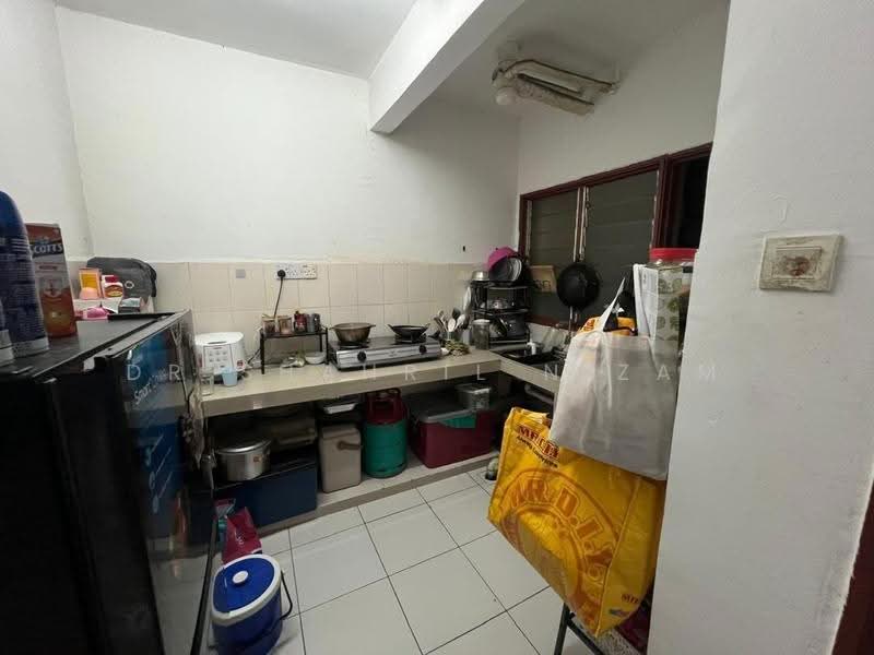 Kediaman Servis untuk Dijual di Alam Idaman - Dr Shahril Nizam - Kitchen - PropertyGuru.com.my