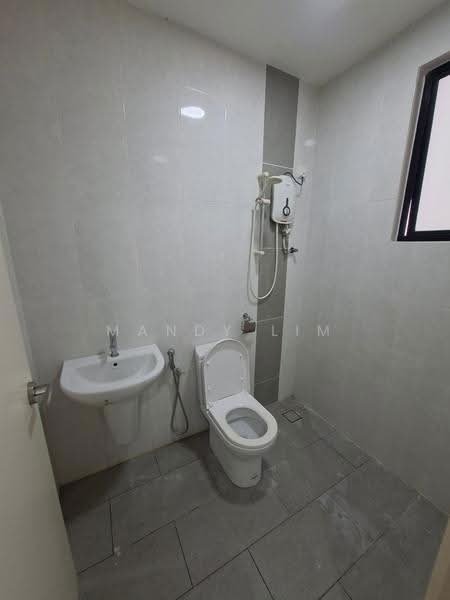 Rumah Teres 2-Tingkat untuk Disewa di 16 Sierra (Puchong) - Mandy Lim - Bathroom - PropertyGuru.com.my
