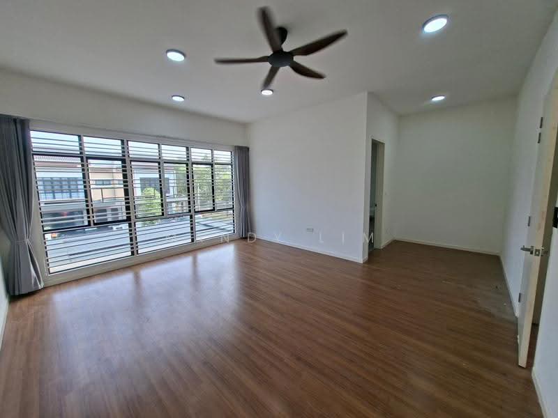 Rumah Teres 2-Tingkat untuk Disewa di 16 Sierra (Puchong) - Mandy Lim - Living Room - PropertyGuru.com.my