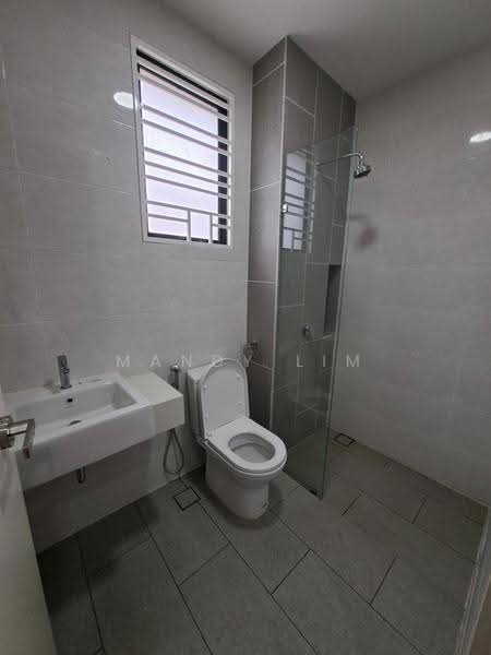 Rumah Teres 2-Tingkat untuk Disewa di 16 Sierra (Puchong) - Mandy Lim - Bathroom - PropertyGuru.com.my