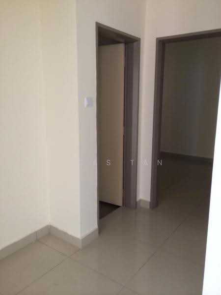 Kediaman Servis untuk Dijual di Platinum Lake PV 21 - Lucas Tan - Interior - PropertyGuru.com.my