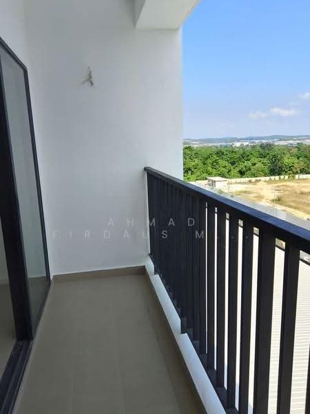 Kondominium untuk Dijual di Zahra Residensi - Ahmad Firdaus Mahmod - Balcony - PropertyGuru.com.my