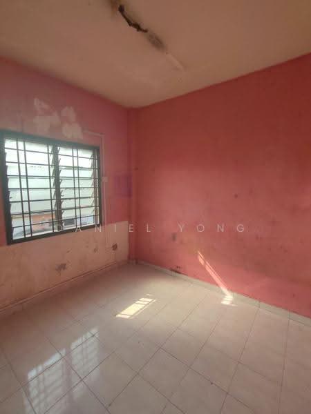 Flat for Sale at Taman Harmoni - Daniel Yong - Interior - PropertyGuru.com.my