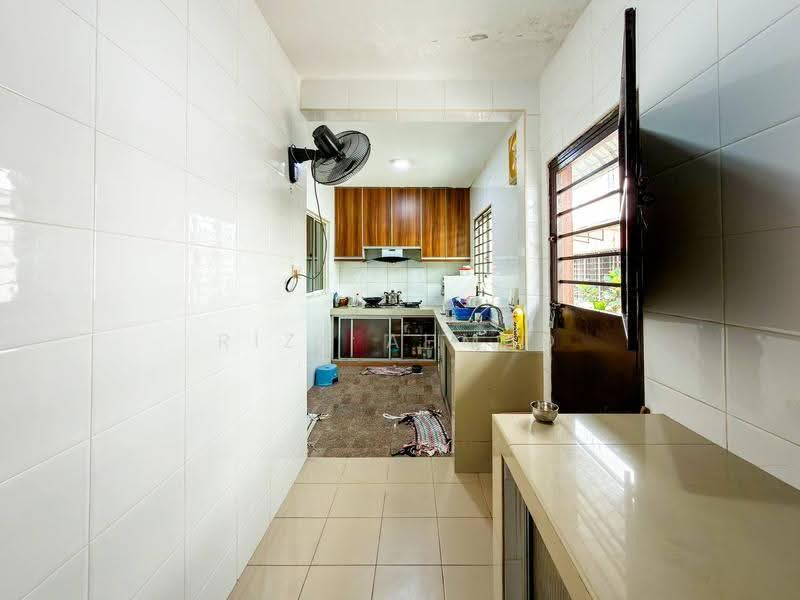 Terraced House for Sale in Taman Impian Indah (Bukit Jalil) - Riza Ahmad - Kitchen - PropertyGuru.com.my