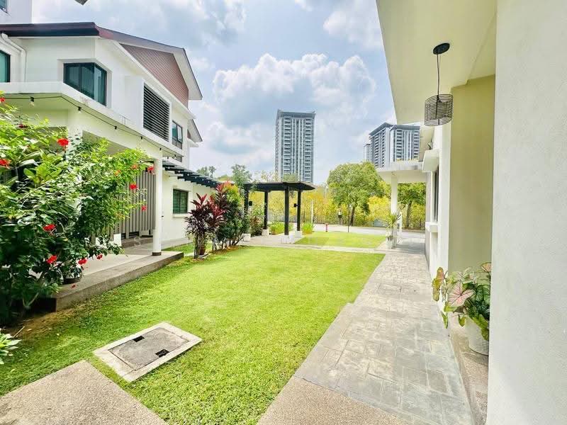 Rumah Berkembar untuk Dijual di Symphony Hills (Cyberjaya) - Ashraff Daniel - Exterior - PropertyGuru.com.my