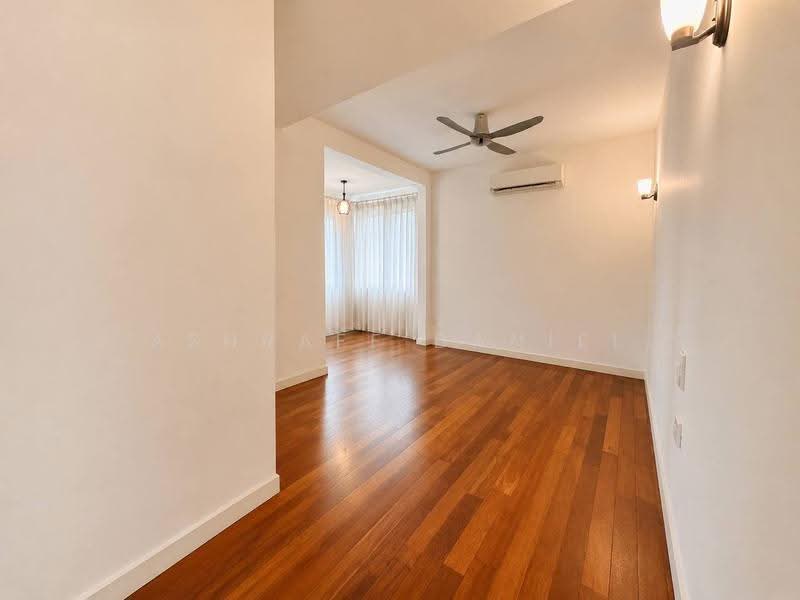 Rumah Berkembar untuk Dijual di Symphony Hills (Cyberjaya) - Ashraff Daniel - Living Room - PropertyGuru.com.my