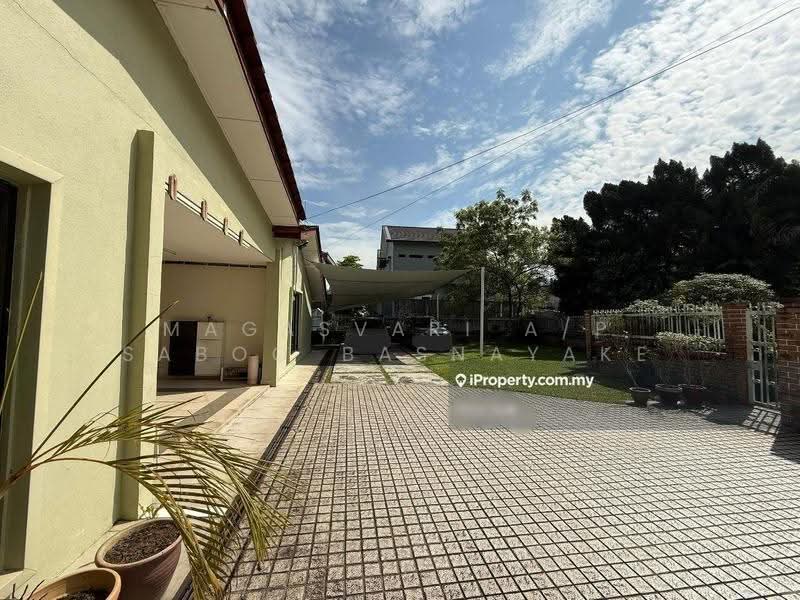 Bungalow House untuk Dijual di Bukit Gasing (Petaling Jaya) - Magasvari A/P Saboo Basnayake - Exterior - PropertyGuru.com.my
