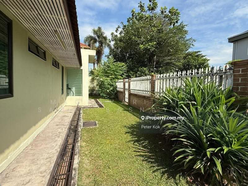 Bungalow House untuk Dijual di Bukit Gasing (Petaling Jaya) - Magasvari A/P Saboo Basnayake - Exterior - PropertyGuru.com.my