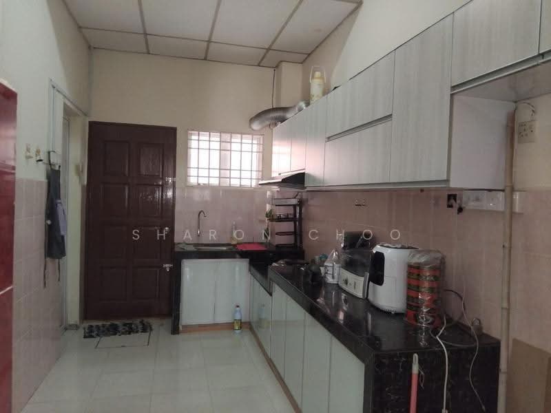 2-storey Terraced House for Sale in Klang (Selangor) - Sharon Choo - Kitchen - PropertyGuru.com.my