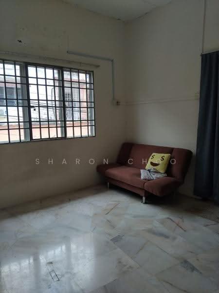 2-storey Terraced House for Sale in Klang (Selangor) - Sharon Choo - Living Room - PropertyGuru.com.my