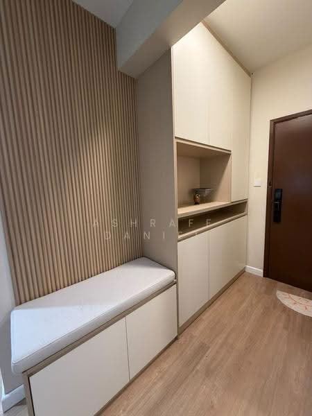 Kondominium untuk Dijual di Cyber Heights Villa - Ashraff Daniel - Entrance - PropertyGuru.com.my