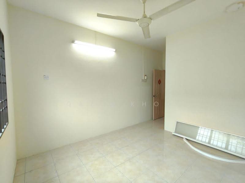 2-storey Terraced House for Sale in Taman Desa Rishah (Ipoh) - Qazin Khoo - Interior - PropertyGuru.com.my
