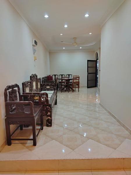 2-storey Terraced House for Sale in Taman Pengkalan Barat (Ipoh) - Joanne lee - Living Room - PropertyGuru.com.my