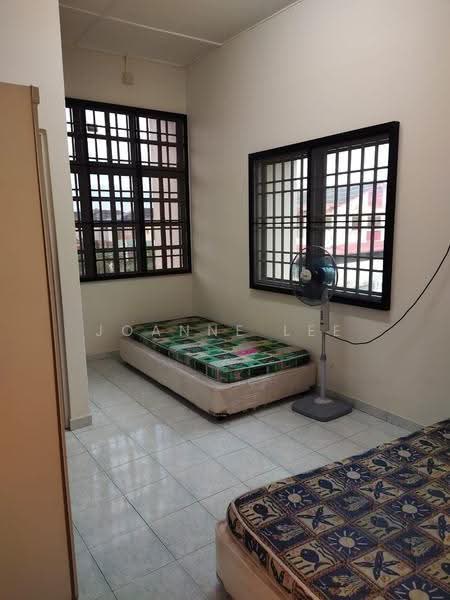 2-storey Terraced House for Sale in Taman Pengkalan Barat (Ipoh) - Joanne lee - Bedroom - PropertyGuru.com.my