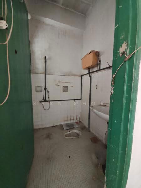 1-storey Terraced House for Sale in Tebrau (Johor) - Sean Khor - Bathroom - PropertyGuru.com.my