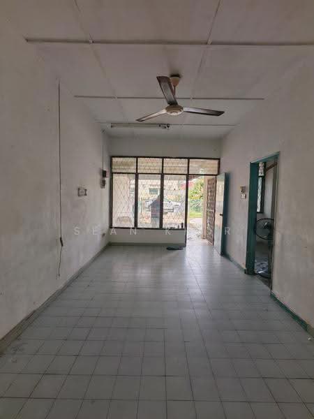 1-storey Terraced House for Sale in Tebrau (Johor) - Sean Khor - Living Room - PropertyGuru.com.my