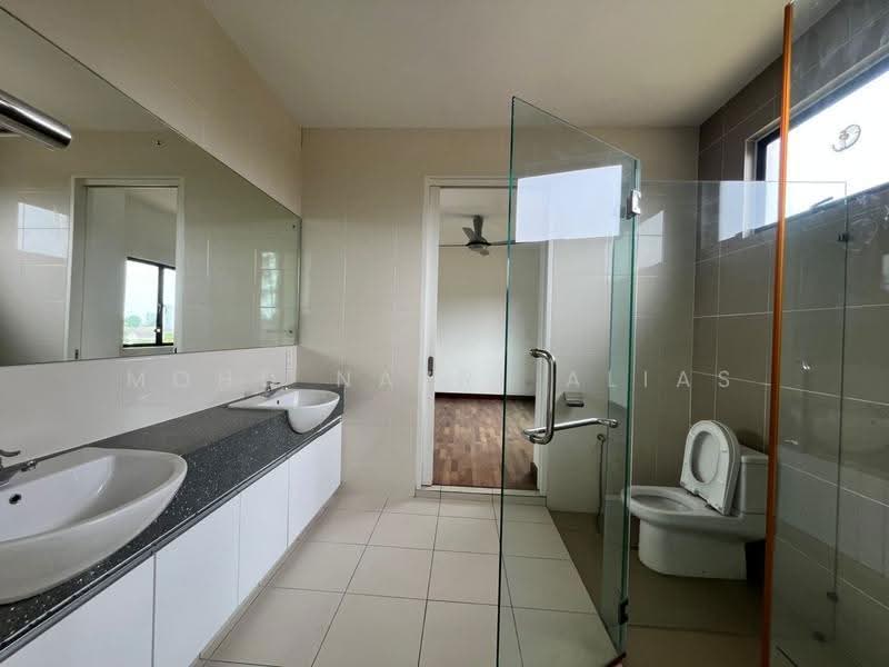 Rumah Berkembar untuk Dijual di Denai Alam (Shah Alam) - Mohd Nazri Alias - Bathroom - PropertyGuru.com.my