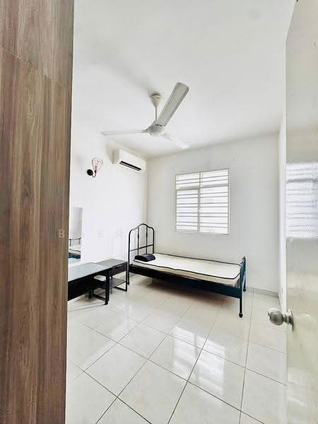 Pangsapuri untuk Disewa di Bayu Andaman - Basri Munir - Bedroom - PropertyGuru.com.my