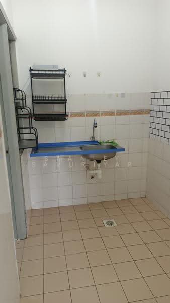 Flat for Rent at Pangsapuri Seri Jati - Stanley Savuriyar - Kitchen - PropertyGuru.com.my