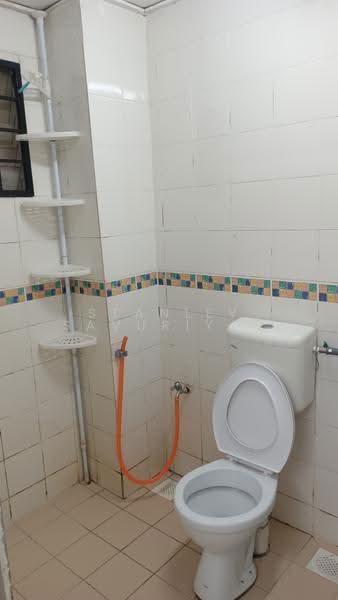 Flat for Rent at Pangsapuri Seri Jati - Stanley Savuriyar - Bathroom - PropertyGuru.com.my
