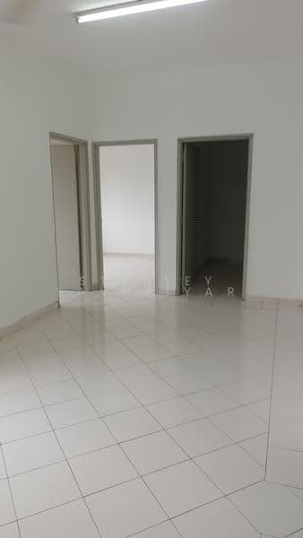 Flat for Rent at Pangsapuri Seri Jati - Stanley Savuriyar - Interior - PropertyGuru.com.my