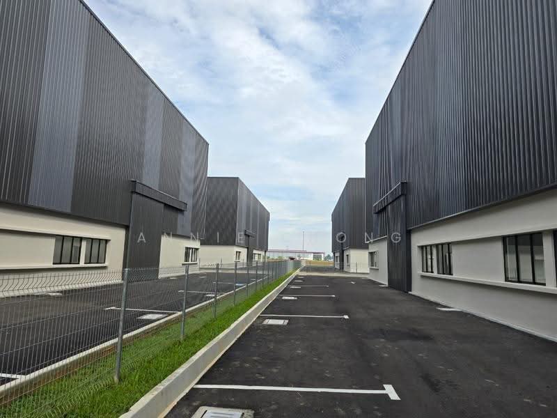Detached Factory for Rent in Bandar Bukit Raja (Klang) - Annie Chong - Exterior - PropertyGuru.com.my