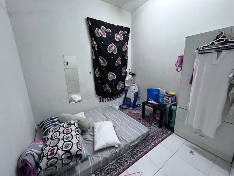 Kediaman Servis untuk Dijual di Jentayu Residensi @ Tampoi - Sharon Ong - Bedroom - PropertyGuru.com.my