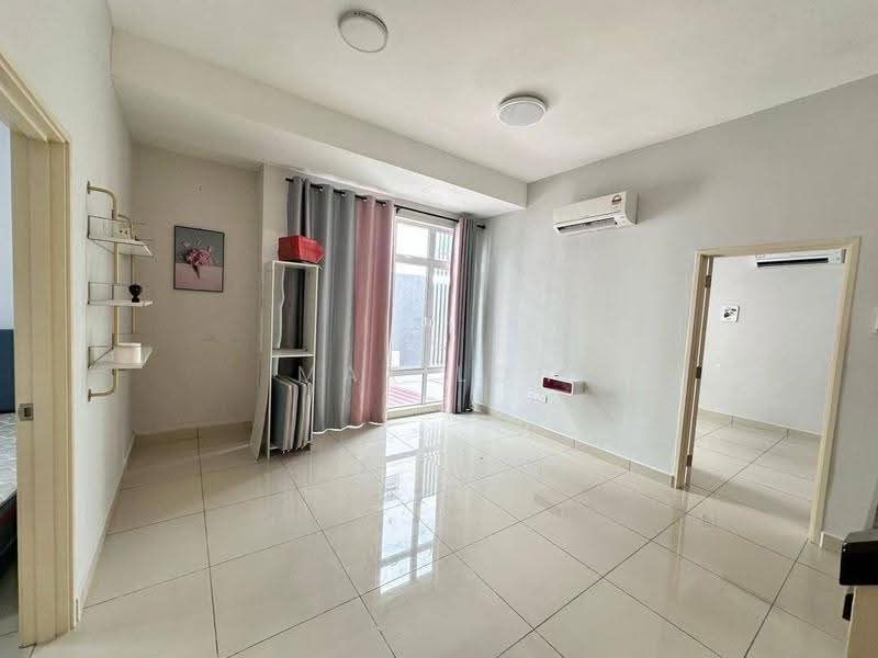 Rumah Kluster untuk Dijual di Nusa Sentral (Iskandar Puteri (Nusajaya)) - Max Loh - Living Room - PropertyGuru.com.my
