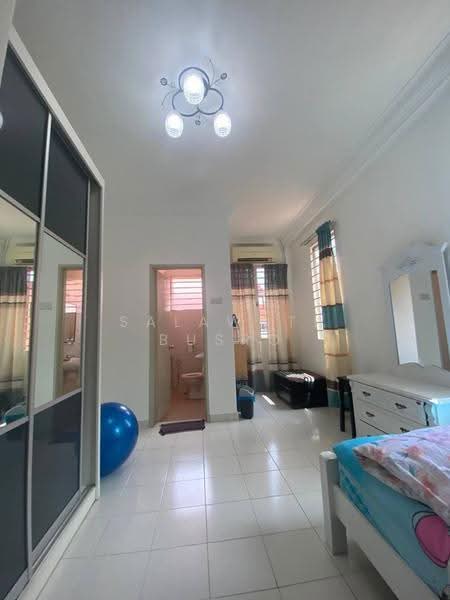 Rumah Teres 2-Tingkat untuk Disewa di Alam Budiman (Shah Alam) - Salawati Busro - Bedroom - PropertyGuru.com.my
