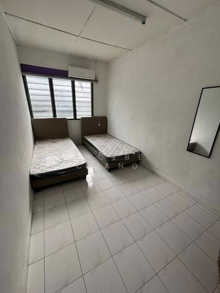 2-storey Terraced House for Sale in Taman Song Choon (Ipoh) - Phoebe Chang - Bedroom - PropertyGuru.com.my