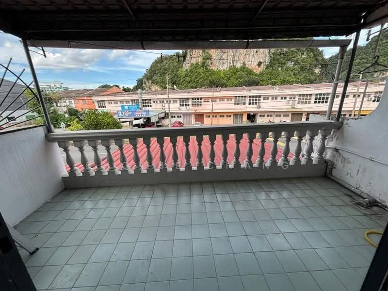 2-storey Terraced House for Sale in Taman Song Choon (Ipoh) - Phoebe Chang - Balcony - PropertyGuru.com.my