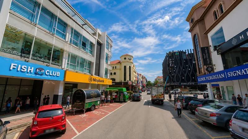 Shop / Office for Rent in Dataran Sunway (Kota Damansara) - FC Ng - Exterior - PropertyGuru.com.my