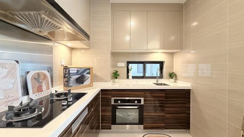 Kondominium untuk Disewa di R&F Princess Cove Phase 2-Seine Region - Enrica Long - Kitchen - PropertyGuru.com.my