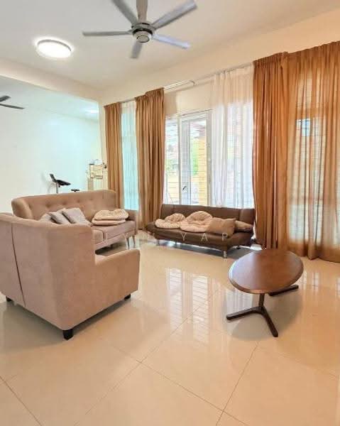 Semi-Detached House for Rent in Pelindung Heights (Kuantan) - Jyn Yap - Living Room - PropertyGuru.com.my