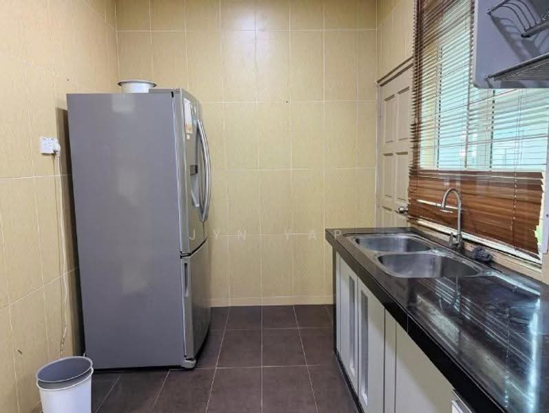 Semi-Detached House for Rent in Pelindung Heights (Kuantan) - Jyn Yap - Kitchen - PropertyGuru.com.my