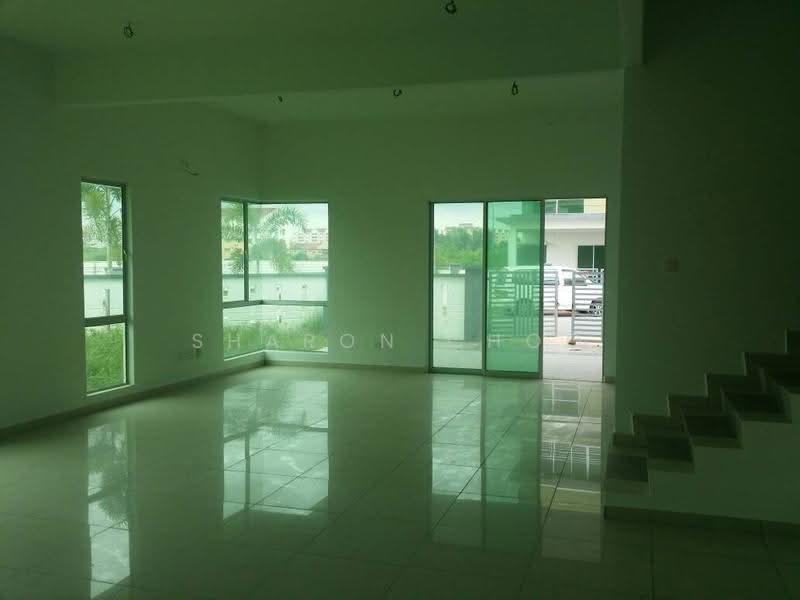Rumah Berkembar untuk Dijual di Klang (Selangor) - Sharon Choo - Living Room - PropertyGuru.com.my