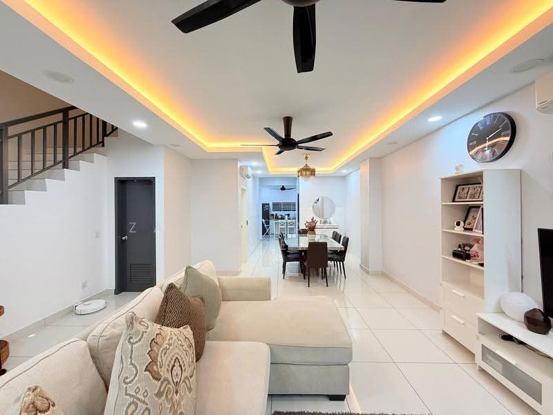 Rumah Teres 2-Tingkat untuk Dijual di Bandar Baru Bangi (Selangor) - Zairul Asrah Zulkefli - Living Room - PropertyGuru.com.my