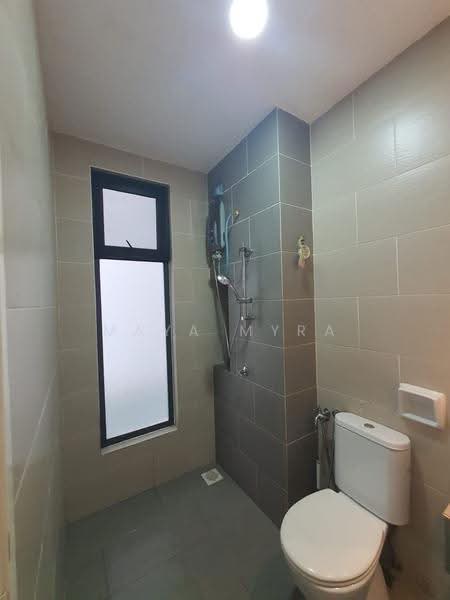 Townhouse for Rent in Bangi (Selangor) - Maya Myra - Bathroom - PropertyGuru.com.my