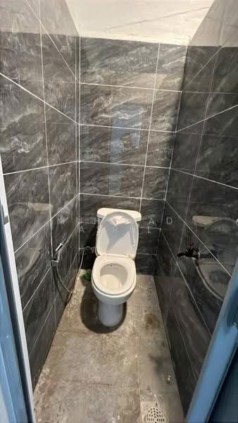 1-storey Terraced House for Sale in Kulai (Johor) - Muhamad Asrul - Bathroom - PropertyGuru.com.my