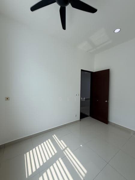 Bungalow House for Sale in Serdang (Seri Kembangan) - ChaoLim . - Interior - PropertyGuru.com.my