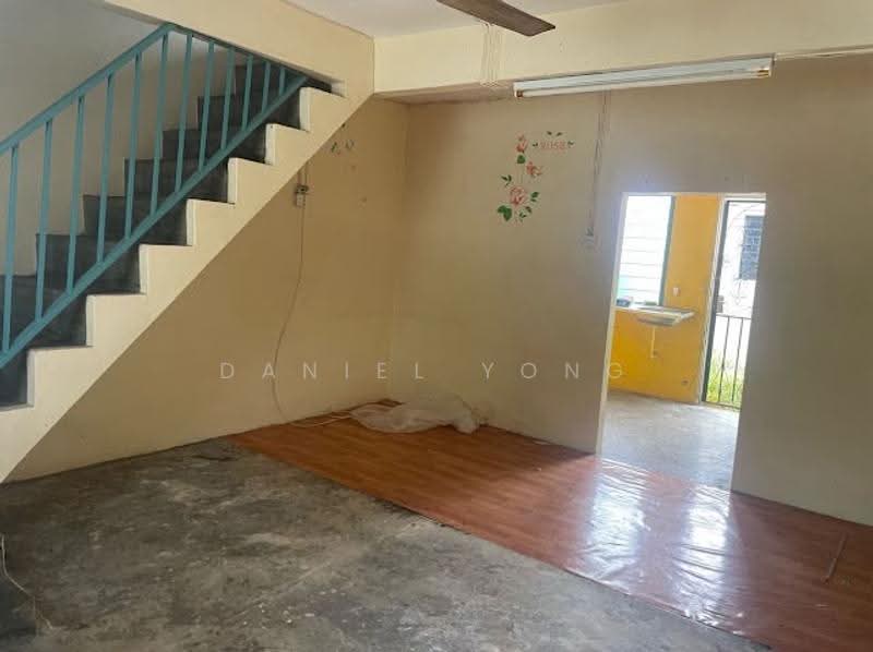 2-storey Terraced House for Sale in Taman Gunung Emas (Labis) - Daniel Yong - Interior - PropertyGuru.com.my