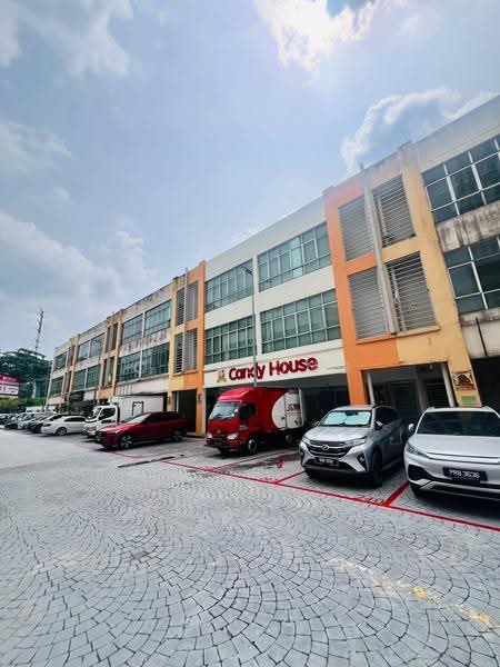 Shop for Sale in Cheras (Kuala Lumpur) - CL Leong - Exterior - PropertyGuru.com.my