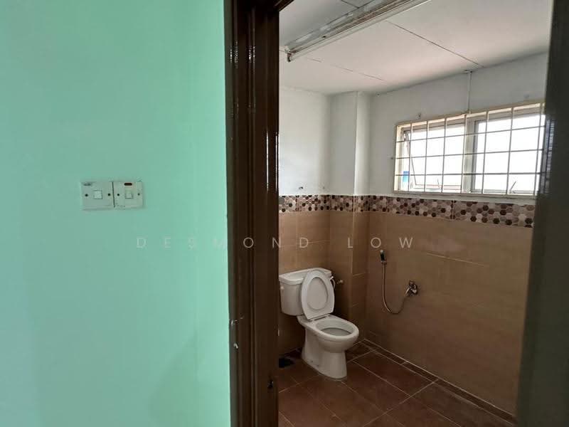 Rumah Teres 2-Tingkat untuk Disewa di Bandar Damai Perdana (Cheras) - Desmond Low - Bathroom - PropertyGuru.com.my