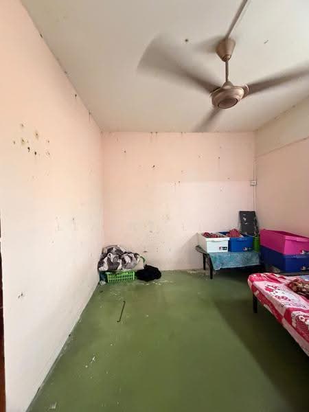 Flat for Sale at Bandar Selesa Jaya - Leanne Liew - Bedroom - PropertyGuru.com.my