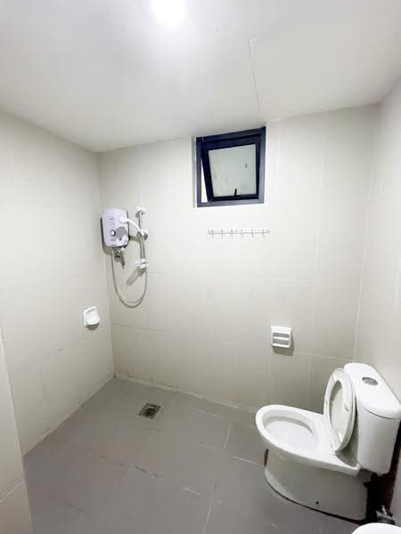 Kondominium untuk Disewa di The Promenade - Jinelle Ong - Bathroom - PropertyGuru.com.my