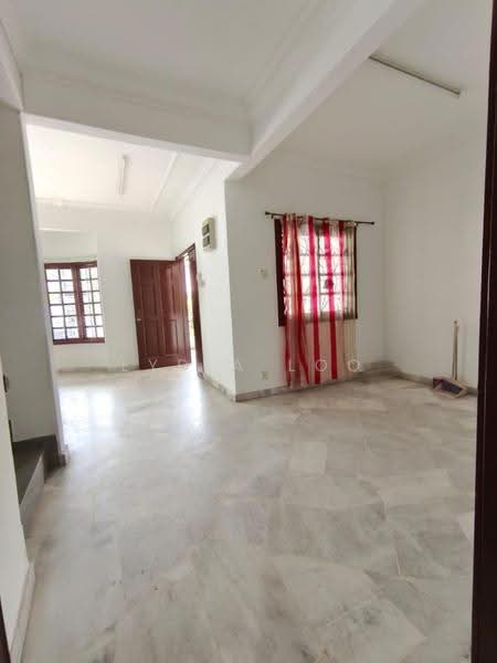 2-storey Terraced House for Rent in Usj 3 (Subang Jaya) - Lydia Loo - Living Room - PropertyGuru.com.my