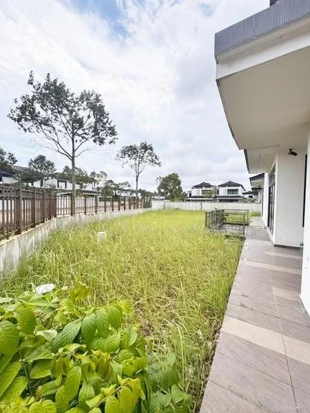Rumah Kluster untuk Dijual di Eco Botanic (Iskandar Puteri (Nusajaya)) - June Tan - Exterior - PropertyGuru.com.my
