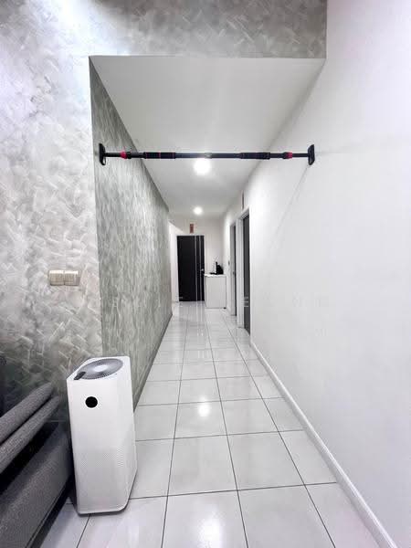 Kediaman Servis untuk Dijual di Diamond Residences - Leslie Leong - Corridor - PropertyGuru.com.my