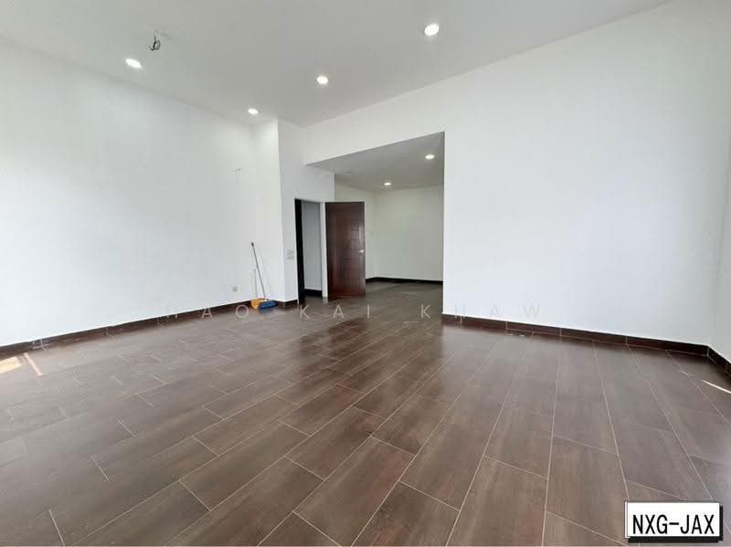 Semi-Detached House for Sale in Setia Damai (Setia Alam) - Hao Kai Khaw - Living Room - PropertyGuru.com.my